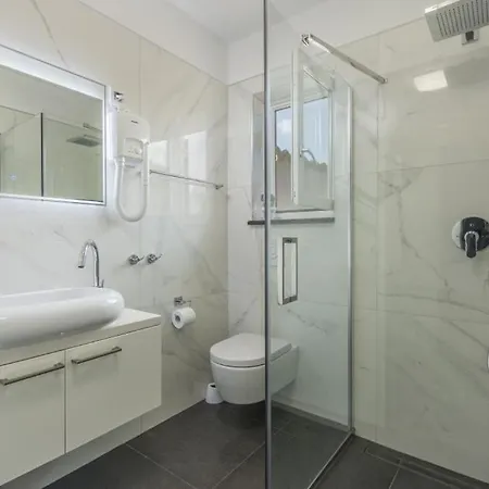 Casa vacanze 4928-11 For 4 Pers In *