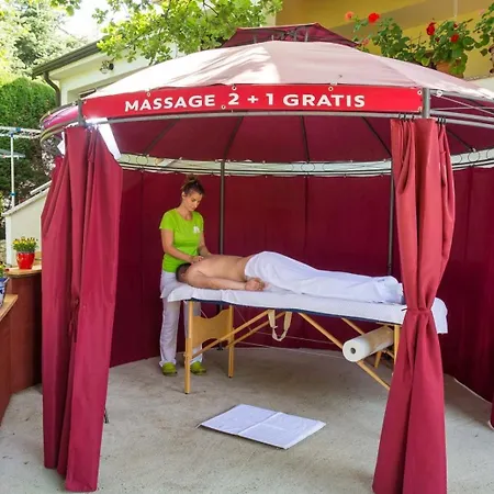 4928-11 For 4 Pers In *