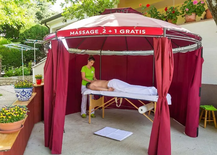 4928-11 For 4 Pers In *