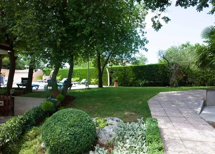 4928-11 For 4 Pers In Ferienhaus